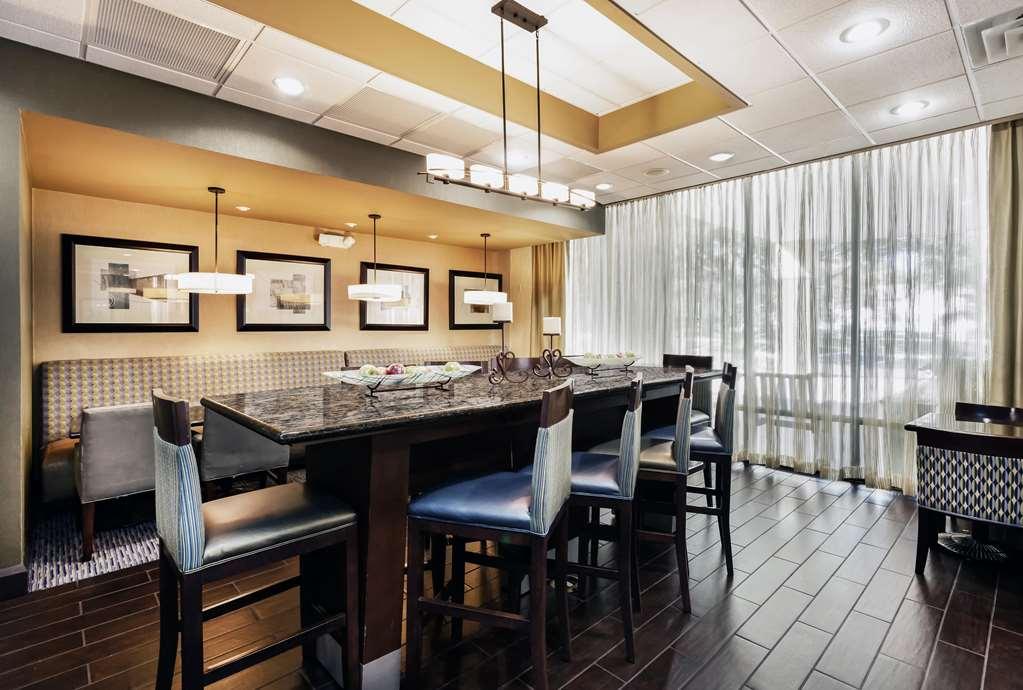 Hampton Inn Gainesville Restoran gambar
